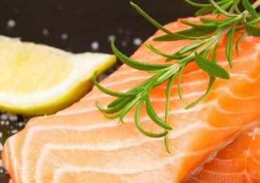 Super Easy Salmon Fish Curry Recipe with Family Hut